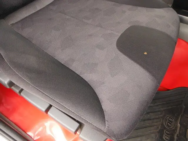 日産UD クオン 大型 ウイング 床鉄板 ベッドの中古トラック画像9