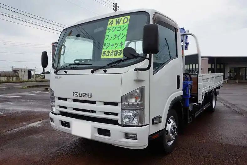 いすゞ エルフ 小型 クレーン付 6段 ラジコンの中古トラック画像1
