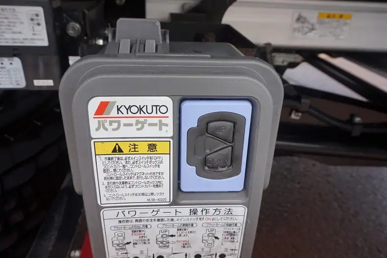 日野 プロフィア 大型 冷凍冷蔵 冷凍ウイング ハイルーフの中古トラック画像16