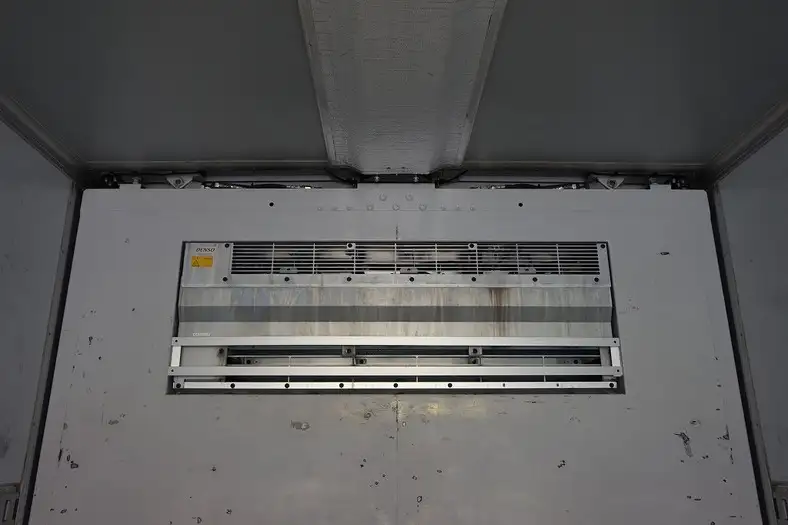 日野 プロフィア 大型 冷凍冷蔵 冷凍ウイング ハイルーフの中古トラック画像5