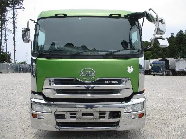 日産UD クオン 大型 車両重機運搬 ウインチ ベッドの中古トラック画像2