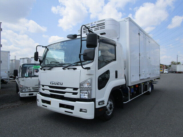 いすゞ フォワード 中型/増トン 冷凍冷蔵 標準 2PG-FRR90T2