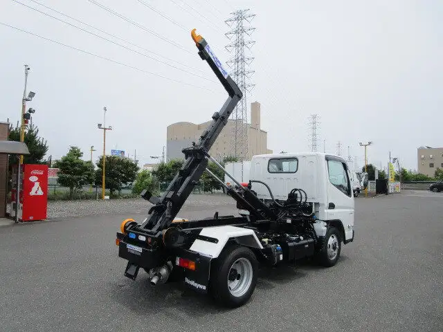 三菱 キャンター 小型 アームロール ツインホイスト 2RG-FBAV0の中古トラック画像3