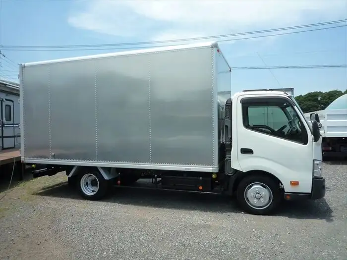 トヨタ ダイナ 小型 アルミバン サイドドア TPG-XZU710の中古トラック画像3