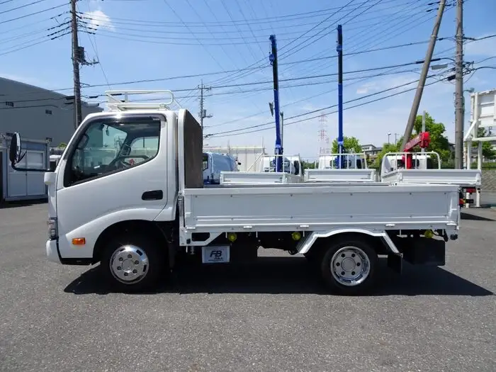 トヨタ ダイナ 小型 平ボディ QDF-KDY221 R2の中古トラック画像3