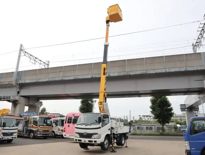 日野 デュトロ 小型 高所・建柱車 高所作業車 電工仕様の中古トラック画像8