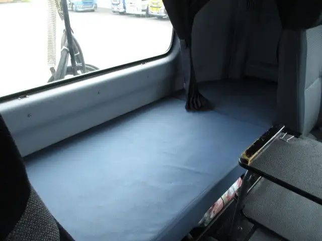 日野 プロフィア 大型 トラクター ハイルーフ 1デフの中古トラック画像10