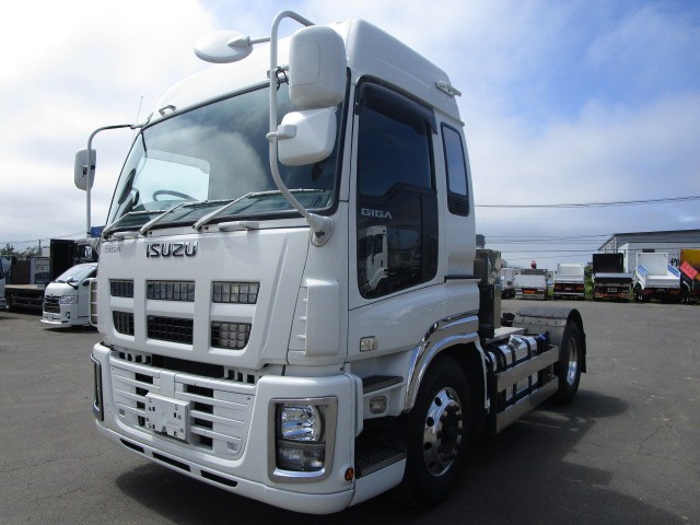いすゞ ギガ 大型 トラクター QKG-EXD52AE