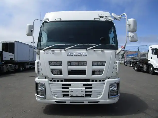 いすゞ ギガ 大型 トラクター ハイルーフ 1デフの中古トラック画像3