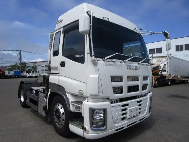 いすゞ ギガ 大型 トラクター ハイルーフ 1デフの中古トラック画像2