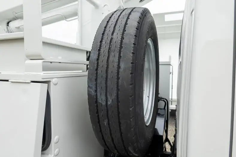 いすゞ エルフ 小型 高所・建柱車 高所作業車 電工仕様の中古トラック画像9