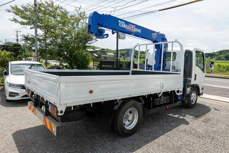 いすゞ エルフ 小型 クレーン付 4段 ラジコンの中古トラック画像3