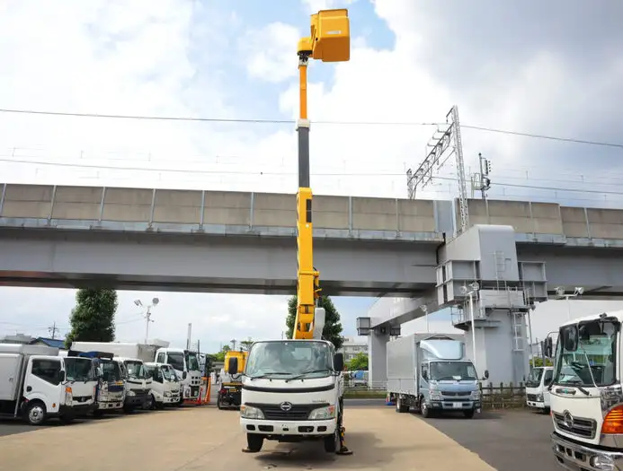 いすゞ エルフ 小型 高所・建柱車 高所作業車 電工仕様の中古トラック画像12