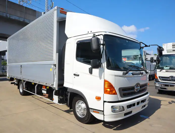 日野 レンジャー 中型/増トン ウイング パワーゲート ベッドの中古トラック画像2