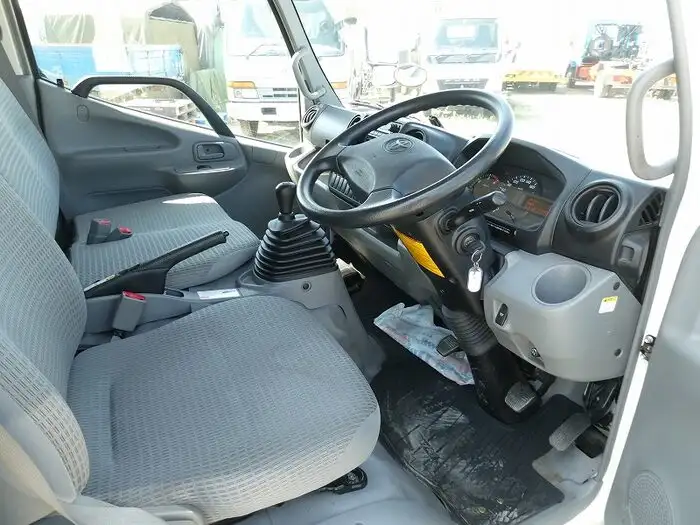 トヨタ ダイナ 小型 特殊車両 TKG-XZU685 H24の中古トラック画像16