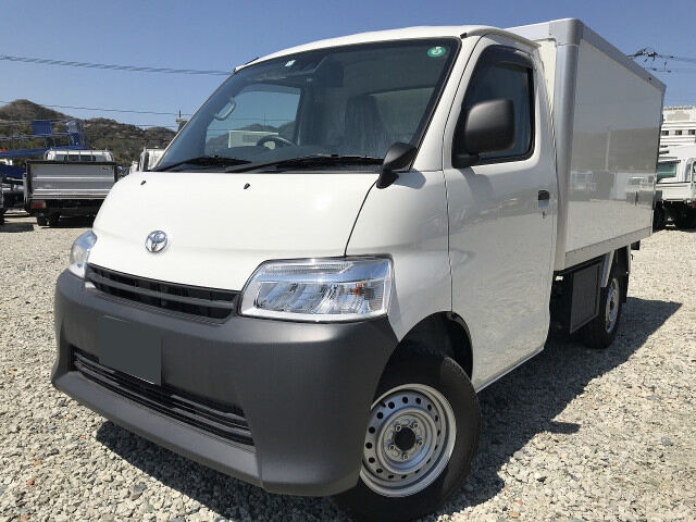 トヨタ タウンエース 小型 冷凍冷蔵