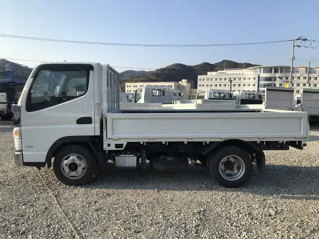 三菱 キャンター 小型 平ボディ 2RG-FBA20 H31/R1の中古トラック画像3