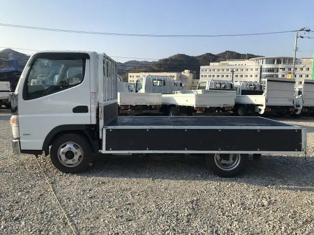 三菱 キャンター 小型 平ボディ 2RG-FBA20 H31/R1の中古トラック画像6