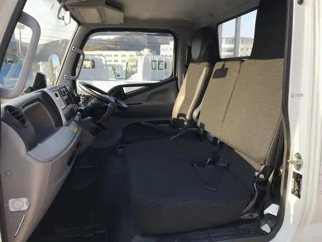 三菱 キャンター 小型 平ボディ 2RG-FBA20 H31/R1の中古トラック画像9
