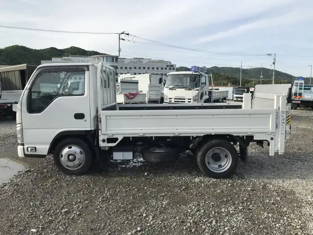 いすゞ エルフ 小型 平ボディ パワーゲート 床鉄板の中古トラック画像2