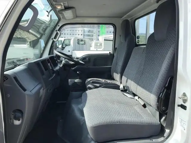 マツダ タイタン 小型 平ボディ 2RG-LHR88A H31/R1の中古トラック画像9