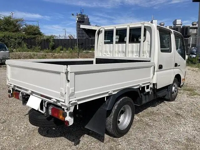 日野 デュトロ 小型 平ボディ Wキャブ TKG-XZU605Mの中古トラック画像2