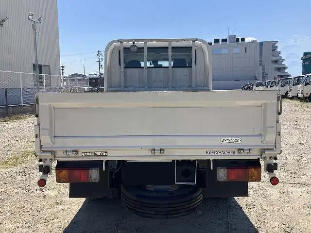 トヨタ トヨエース 小型 平ボディ Wキャブ TKG-XZU605の中古トラック画像4