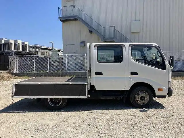 トヨタ トヨエース 小型 平ボディ Wキャブ TKG-XZU605の中古トラック画像7
