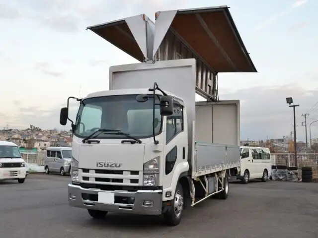いすゞ フォワード 中型/増トン ウイング TKG-FRR90S2 H25の中古トラック画像1
