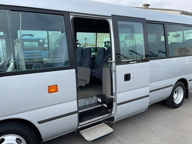 日野 リエッセ 小型 バス マイクロバス PDG-XZB50M｜画像7