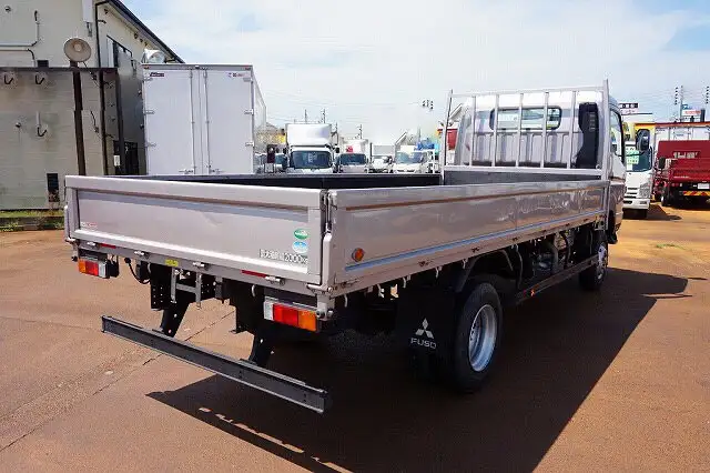 三菱 キャンター 小型 平ボディ TKG-FGB70 H26の中古トラック画像4