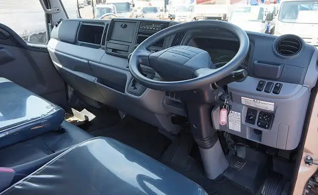 三菱 キャンター 小型 平ボディ TKG-FGB70 H26の中古トラック画像8