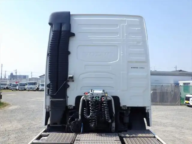 ボルボ トラック 大型 トラクター ハイルーフ 1デフの中古トラック画像7