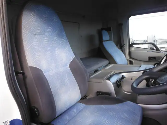 日産UD クオン 大型 ウイング 床鉄板 エアサスの中古トラック画像9
