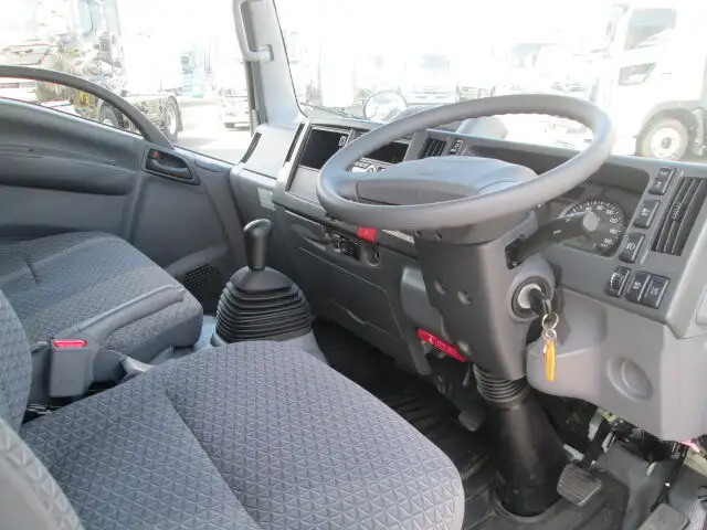 いすゞ エルフ 小型 アルミバン 2RG-NLR88AN R3の中古トラック画像8
