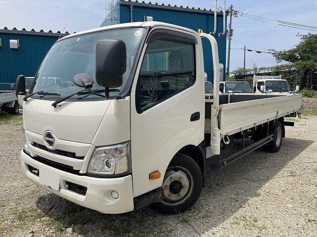 三菱 キャンター 小型 平ボディ カスタム TKG-FBA20 の中古トラック【車両No.158661】