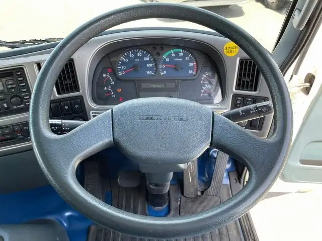 日産UD コンドル 中型/増トン 平ボディ アルミブロック ベッドの中古トラック画像9