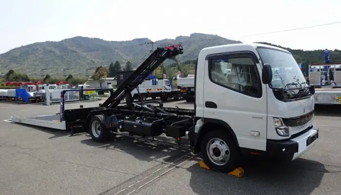 三菱 キャンター 小型 車両重機運搬 ラジコン ウインチの中古トラック画像1
