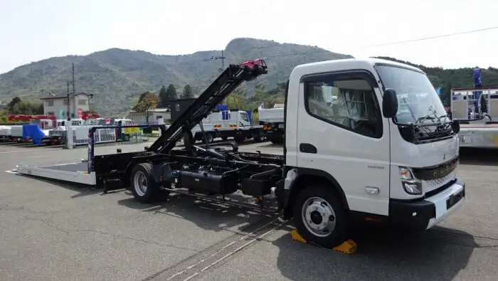 三菱 キャンター 小型 車両重機運搬 ラジコン ウインチの中古トラック画像1