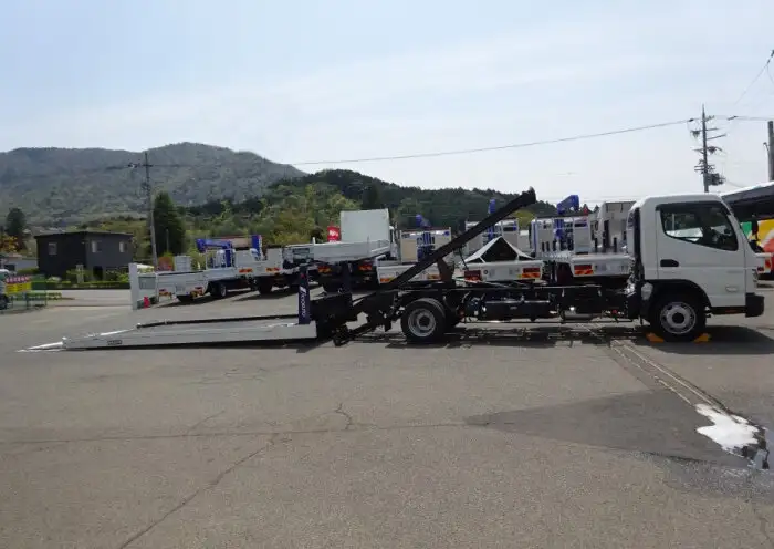 三菱 キャンター 小型 車両重機運搬 ラジコン ウインチの中古トラック画像4