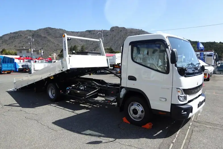 三菱 キャンター 小型 車両重機運搬 ラジコン ウインチ の中古トラック【車両No.128999】