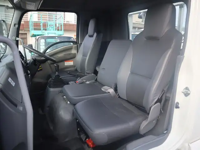 いすゞ フォワード 中型/増トン 車両重機運搬 ラジコン ウインチの中古トラック画像12