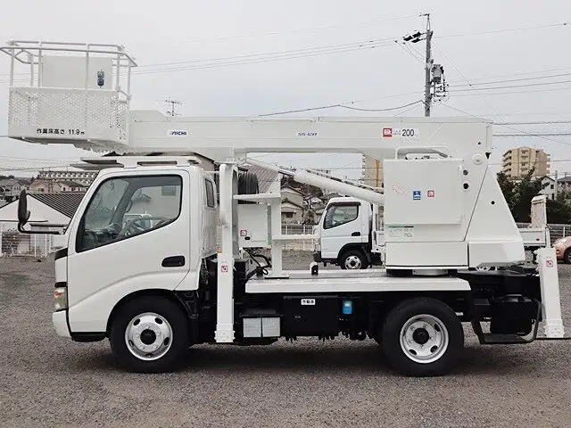 日野 デュトロ 小型 高所・建柱車 高所作業車 PB-XZU301Eの中古トラック画像4