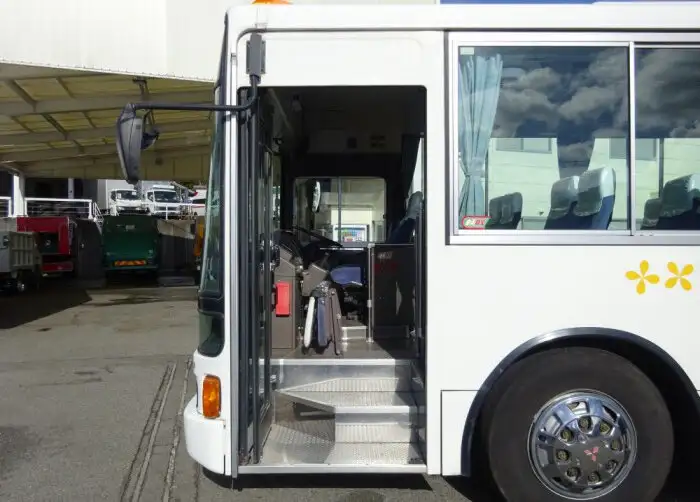 三菱 エアロスター 大型 バス 乗合バス KC-MP717Mの中古トラック画像5