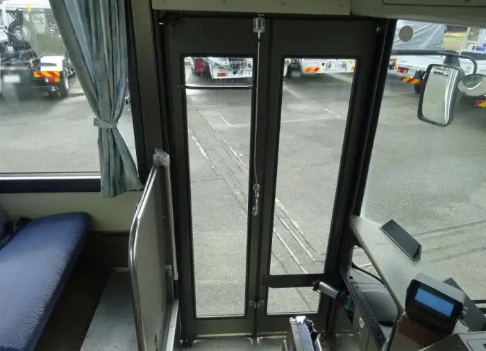 三菱 エアロスター 大型 バス 乗合バス KC-MP717Mの中古トラック画像6