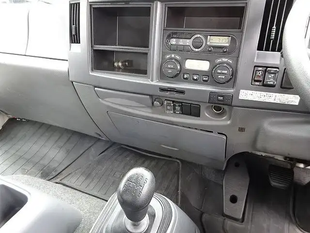 いすゞ フォワード 中型/増トン ウイング TKG-FRR90S2 H29の中古トラック画像8