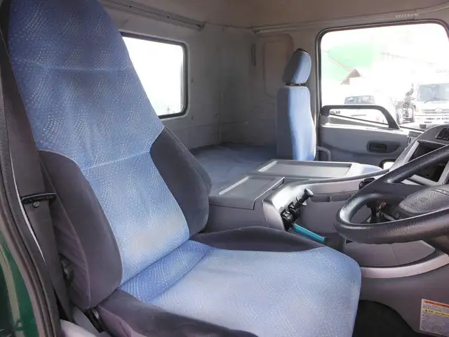 日産UD クオン 大型 トラクター ハイルーフ 1デフの中古トラック画像8