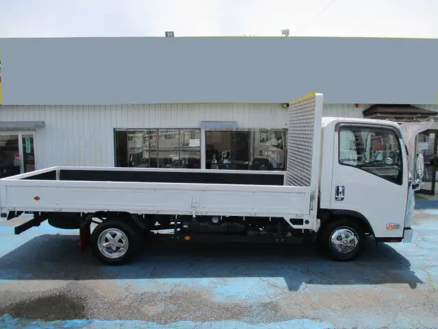 いすゞ エルフ 小型 平ボディ TRG-NLR85AR H29の中古トラック画像2