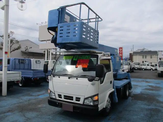 いすゞ エルフ 小型 高所・建柱車 高所作業車 PB-NKR81Nの中古トラック画像1