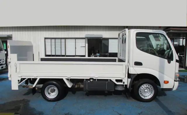 トヨタ ダイナ 小型 平ボディ パワーゲート ABF-TRY230の中古トラック画像3
